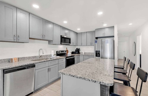 Ocean Drive Villa | Direct Oceanfront w/Private Balcony