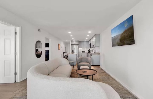 Ocean Drive Villa | Direct Oceanfront w/Private Balcony