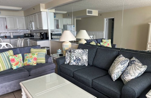 North Ocean City Condo | Direct Oceanfront Condo on 11th Floor with Amazing views of Ocean and Bay