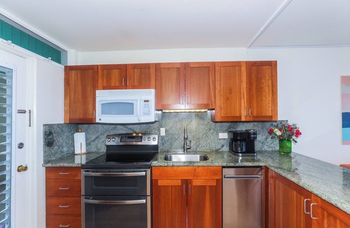Makaha Apartment | Direct Oceanfront, Great Surfing, A/C
