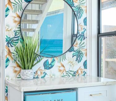 Honokowai House | Direct Oceanfront Penthouse