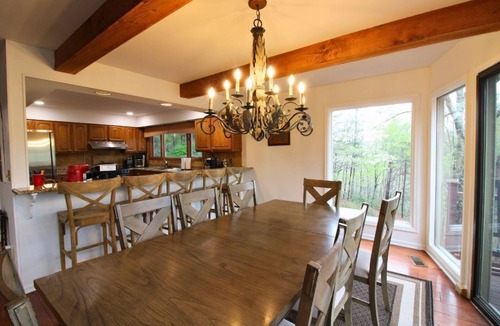 Lake Lure House | Dirty Dancing Lodge at Rumbling Bald
