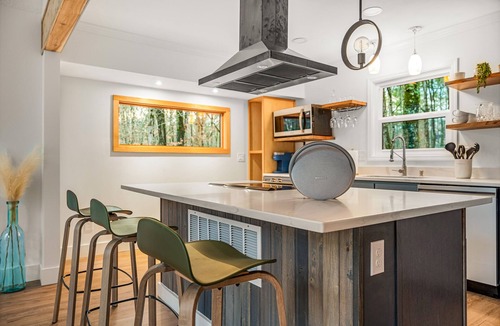 Roswell House | Discover Forest Therapy at Solitude at Willow: Locally own