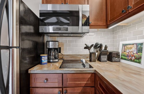 Irwinville Cabin | Disney Fort Wilderness Cabin – The Pioneer (Close to I-75)