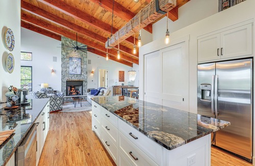 Hickory House | Dock + Game Room: Luxe Retreat on Rhodhiss Lake!