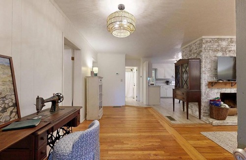 Horse Shoe House | Dog-friendly farm cottage with patio walk to dining & Ecusta Trail ac