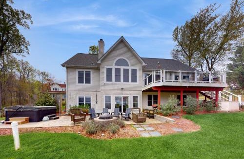 Bumpass House | Dog-friendly lake luxury with dry sauna, hot tub, game room