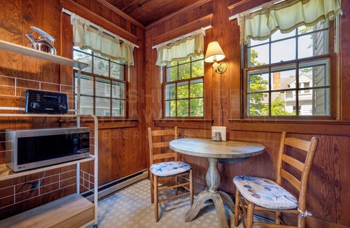 The Pines House | DOG FRIENDLY-OCEAN BLOCK-REHOBOTH BEACH CLASSIC-15 Park