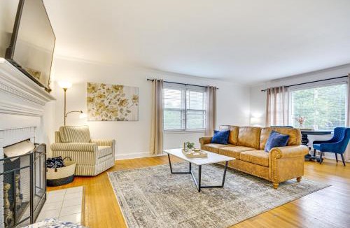 High Point House | 'Dogwood Cottage' w/Fireplace: 1 Mi to University