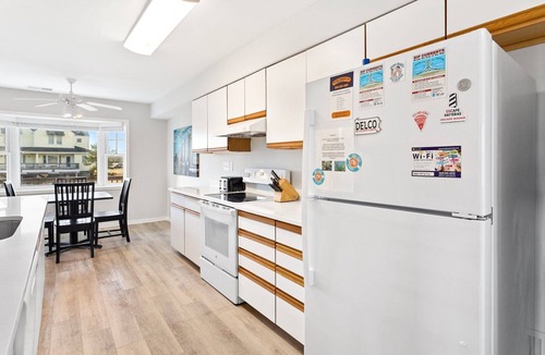Buxton House | Dolphin: Dog-Friendly Buxton Beach Retreat