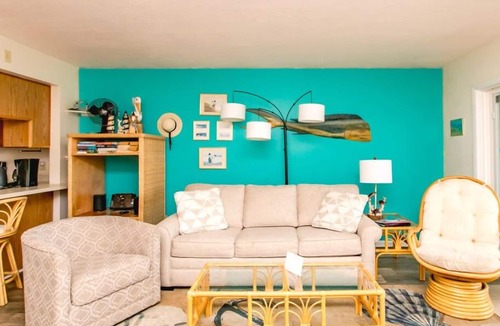 Surf City Condo | Dolphin Watch - 2nd floor condo with ocean views
