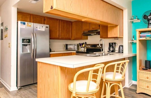Surf City Condo | Dolphin Watch - 2nd floor condo with ocean views