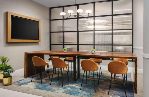 Charlotte Center City Hotel | DoubleTree by Hilton Charlotte City Center