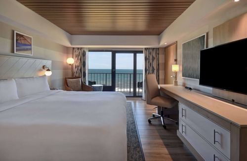 Northeast Virginia Beach Hotel | DoubleTree by Hilton Virginia Beach Oceanfront South