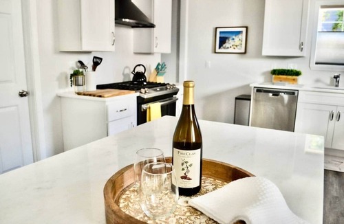 Downtown House | Downtown - 2 bed, 2 bath