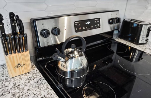 Waller Creek District Hotel | Downtown Austin Stay | 2 Units | Near Austin Convention Center & Dining