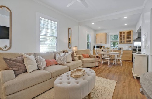 Wilmington Apartment | Downtown Bliss