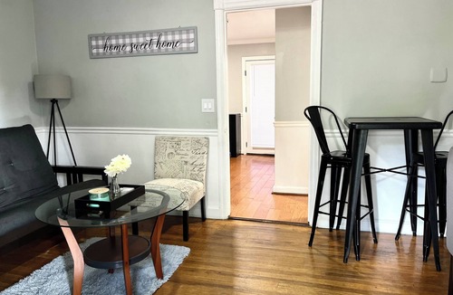 Rosewood Apartment | Downtown Columbia SC- Waccamaw Ave