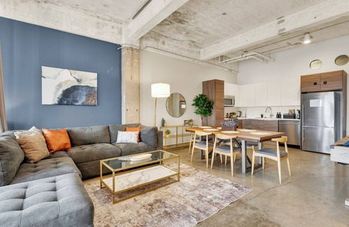 Downtown Dallas Apartment | Downtown Dallas Loft w/Valet, walk to Conv Center