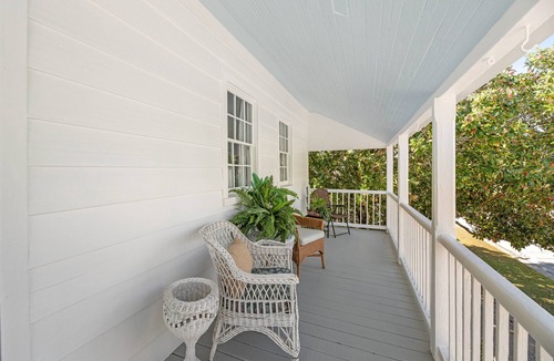 Morehead City House | Downtown home 1 block from waterfront with patio, front porches, streaming