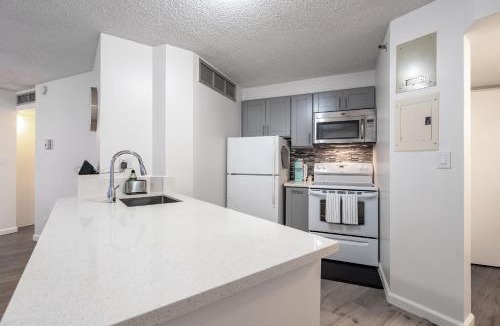 Downtown Honolulu Apartment | Downtown Honolulu Skyview - 1Bed&Den- Free Parking