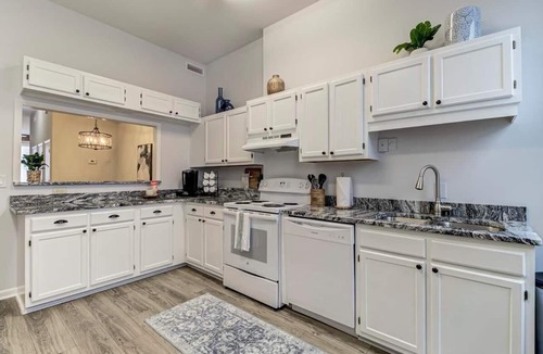 Wilmington Historic District Apartment | Downtown Luxury Loft