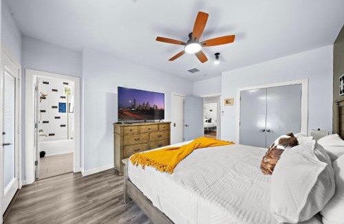 Northside House | Downtown Private Oasis Stay Fire Pit & Hot Tub