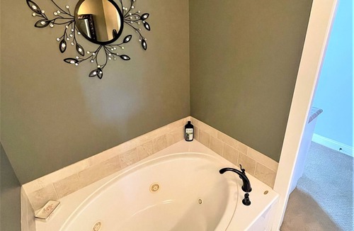 Swansboro Apartment | Downtown Swansboro Retreat – Walk to Shops, Dining & Waterfront Fun