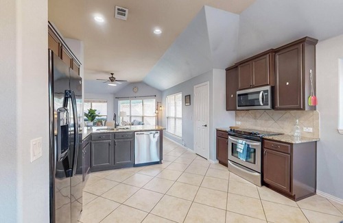 North Richland Hills House | Dreamy North Richland Hills Retreat