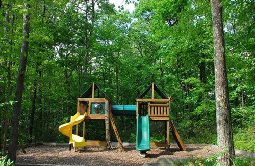 McHenry House | Dreidels Den