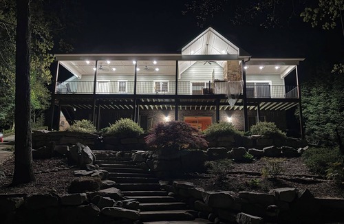 West Union House | Dujardins waterfront lake Keowee home, with double dock on a deep, wide cove.