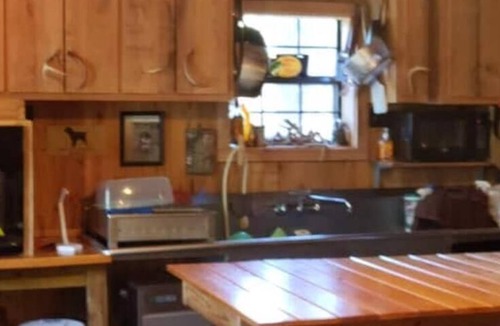 Uvalda Cabin | Dukes Lodge is located between Vidalia, Ga. and Hazlehurst, Ga.