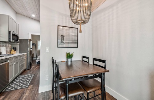 Dunedin House | Dunedin Tiny House Combo/Sleeps 26! Walk or Bike to Downtown Dunedin!