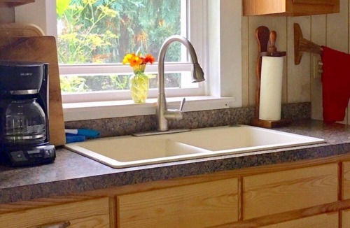Blue Grass Cottage | Eagle Annie's Cottage in Relaxing Highland County’s