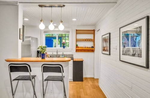 Chestnut House | East Side Blue Bonnet Cottage