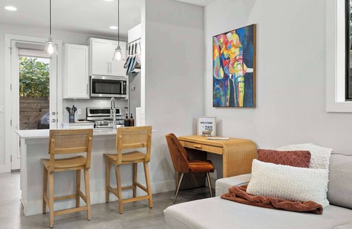 Blackshear-Prospect Hill House | East Side Haven - Blocks from Local Food Legends