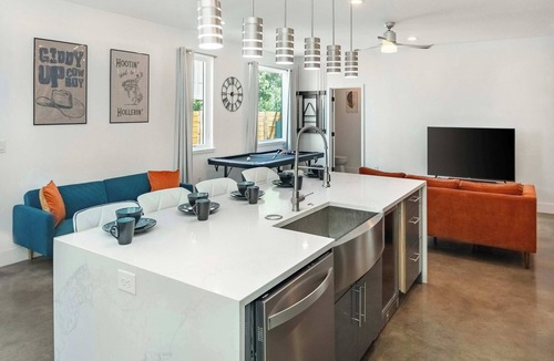 Blackshear-Prospect Hill House | Eastside Home with Large Patio - Sleeps 21