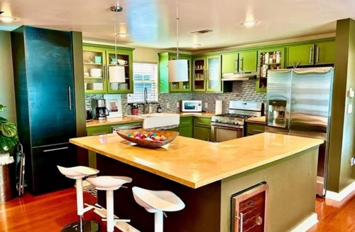 Central East Austin House | Eastside Sanctuary - Near UT + Train + Downtown
