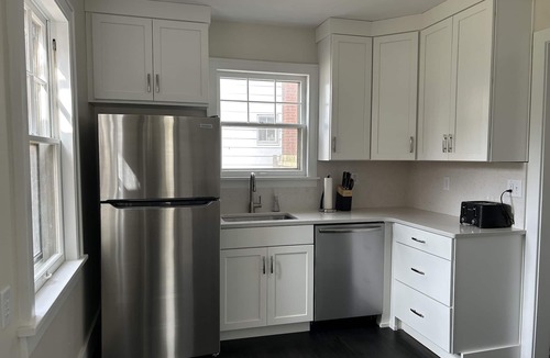 Harters Heights House | Easy Campus Access! All things Notre Dame steps away! Perfect for all ND events.