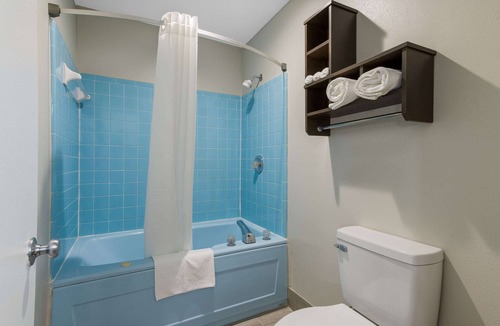 Cheraw Hotel | Econo Lodge Cheraw Market Street