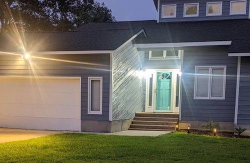 Havelock House | Elegant 3 bedroom home w/pool and deck -- 25 min from the beach!