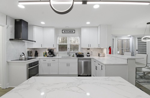 Grayson House | Elegant 4BR Home in Grayson-Cozy, Modern & Relaxing Stay.