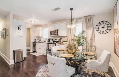 Scottdale House | Elegant Home mins from midtown Atlanta - Sleeps 6