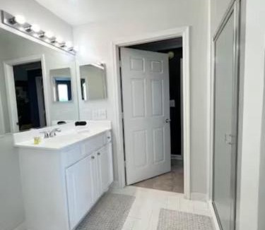 Ballston Apartment | Elegant King Suite Metro DC