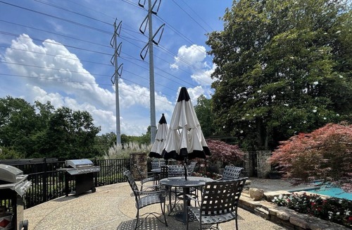 Buford Highway Condo | ELEGANT LUXURIOUS 2 BEDROOM SUITE