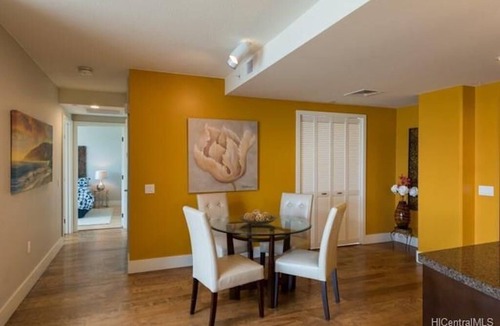 Waikiki Apartment | Elegant, modern condo in Waikiki