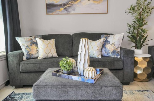 Elgin Apartment | Elgin Oasis Suite A