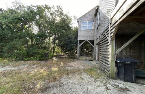Hatteras House | Elizabeth House 56126