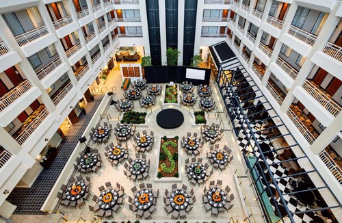 Peachtree Park Hotel | Embassy Suites by Hilton Atlanta Buckhead