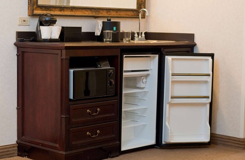 Gateway Hotel | Embassy Suites by Hilton Austin The Domain Area